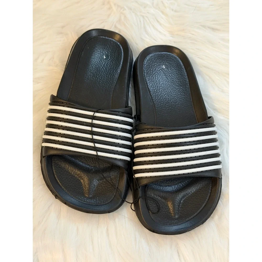 GT Revolution Boys Black White Striped Slide Sandals Size 1 Rubber Slip On Shoes